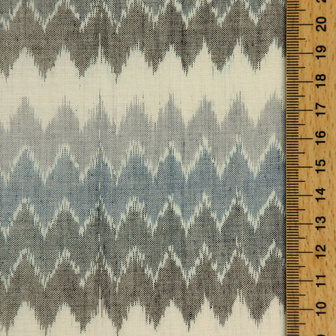 Soft blue and grey hues in zigzag
