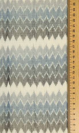 Soft blue and grey hues in zigzag