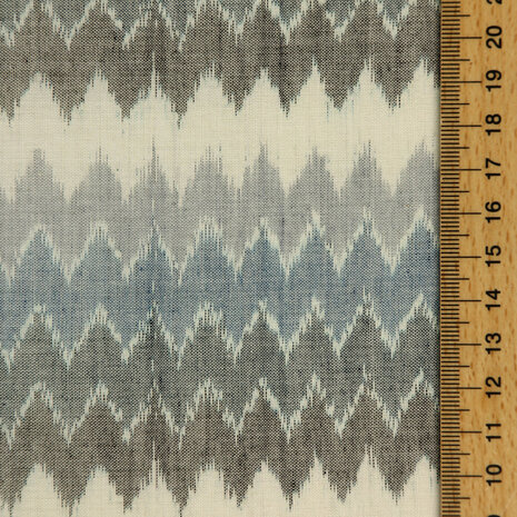 Soft blue and grey hues in zigzag